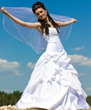Замечательное свадебное платье для самой красивой невесты